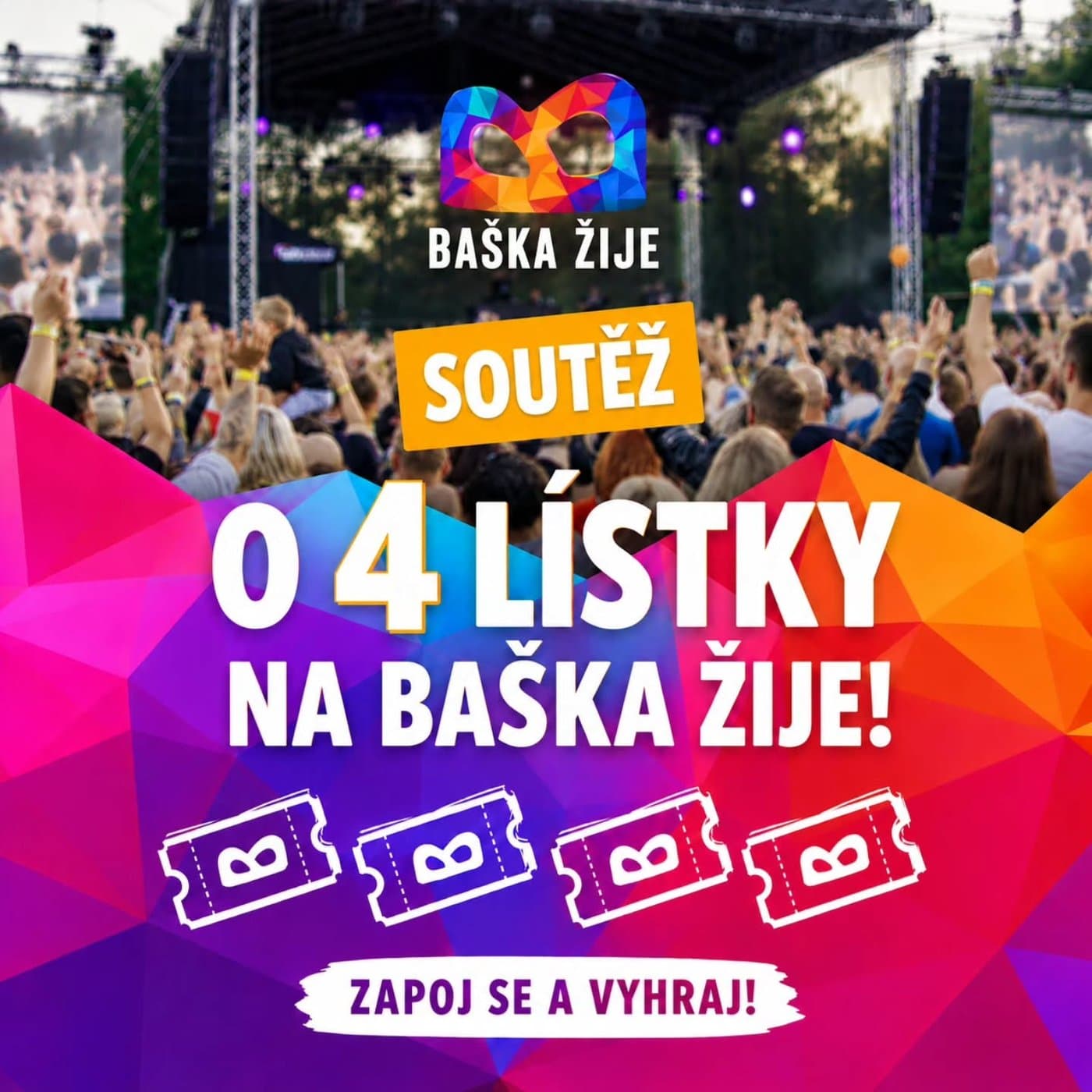 Návštěvníci v gastro zóně festivalu Baška žije