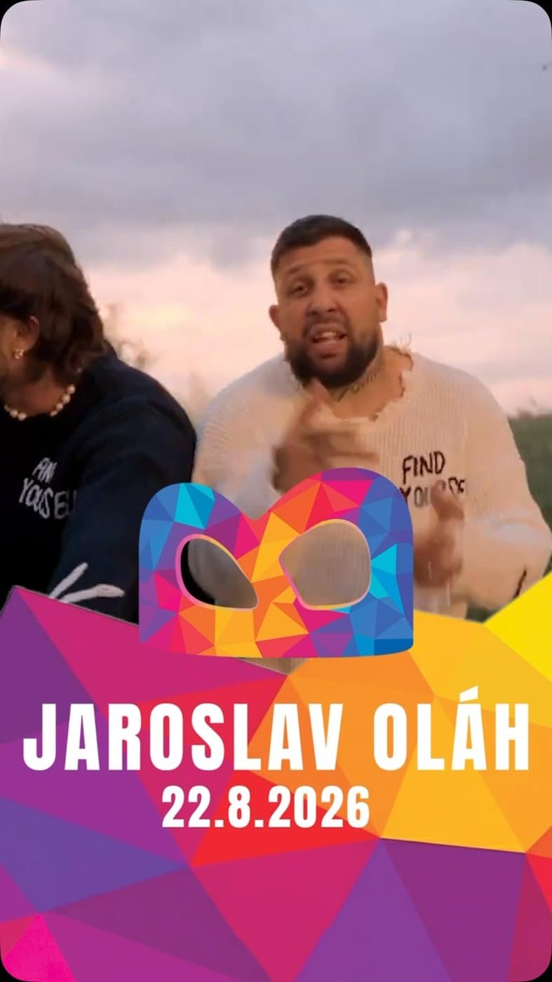 Festivalový areál Baška žije s Beskydami v pozadí